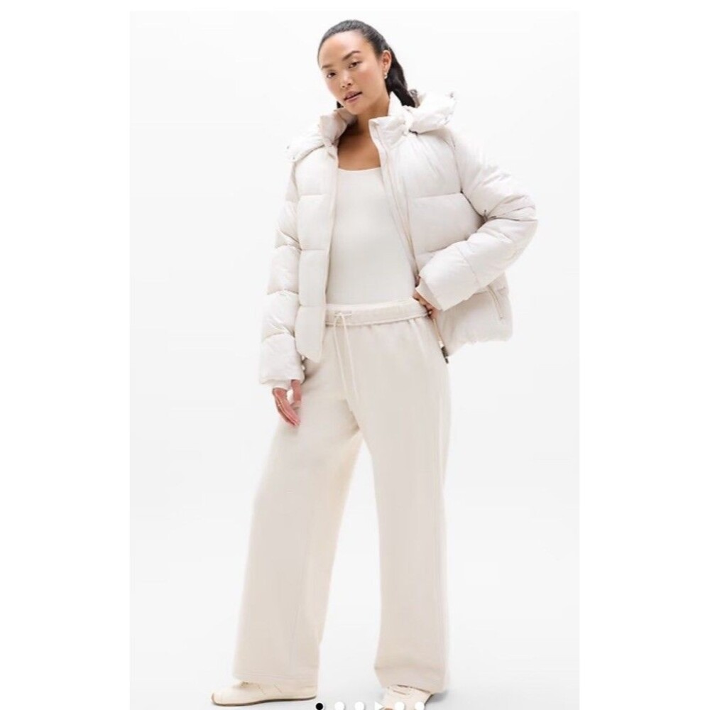 Athleta Forever Fleece Wide Leg Women’s Small Bone Color New With Tags